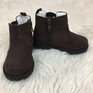 H&M Toddler boy brown lined warm boots siz…